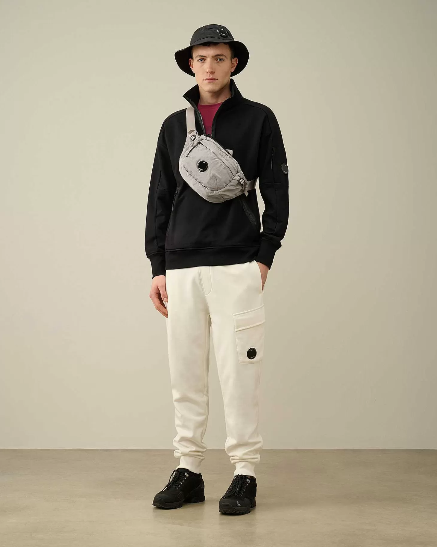 Cheap Diagonal Raised Fleece Zipped Sweatshirt Men Sweatshirts