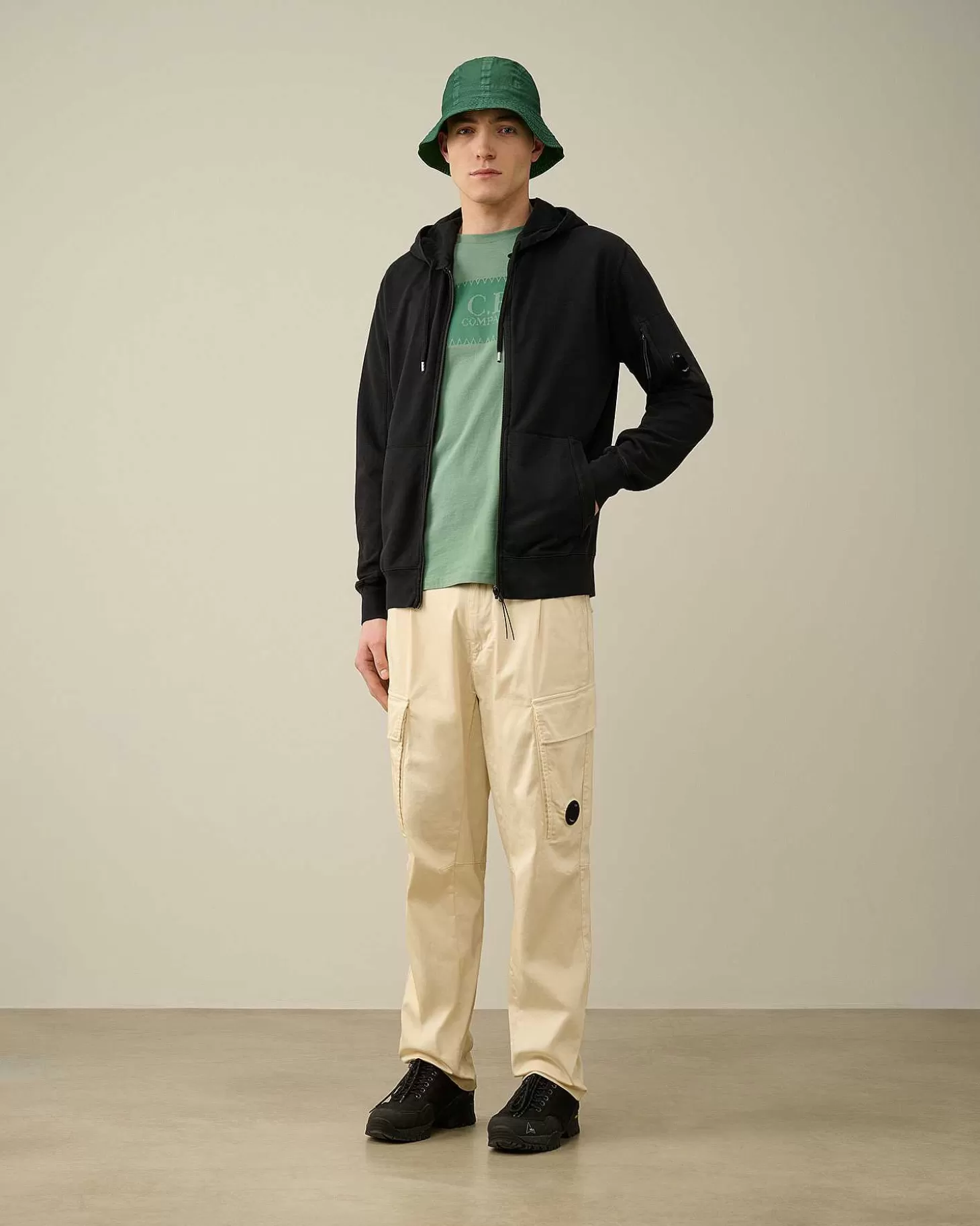 Cheap Light Fleece Zipped Hoodie Men Sweatshirts