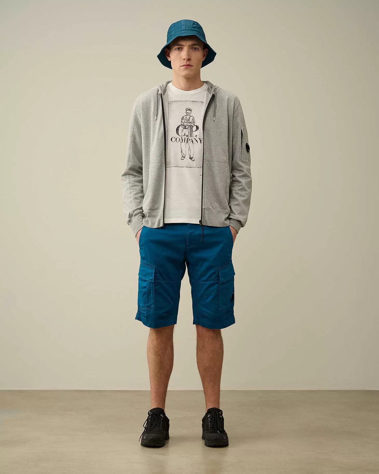 Hot Stretch Sateen Cargo Shorts Men Tracksuits & Shorts